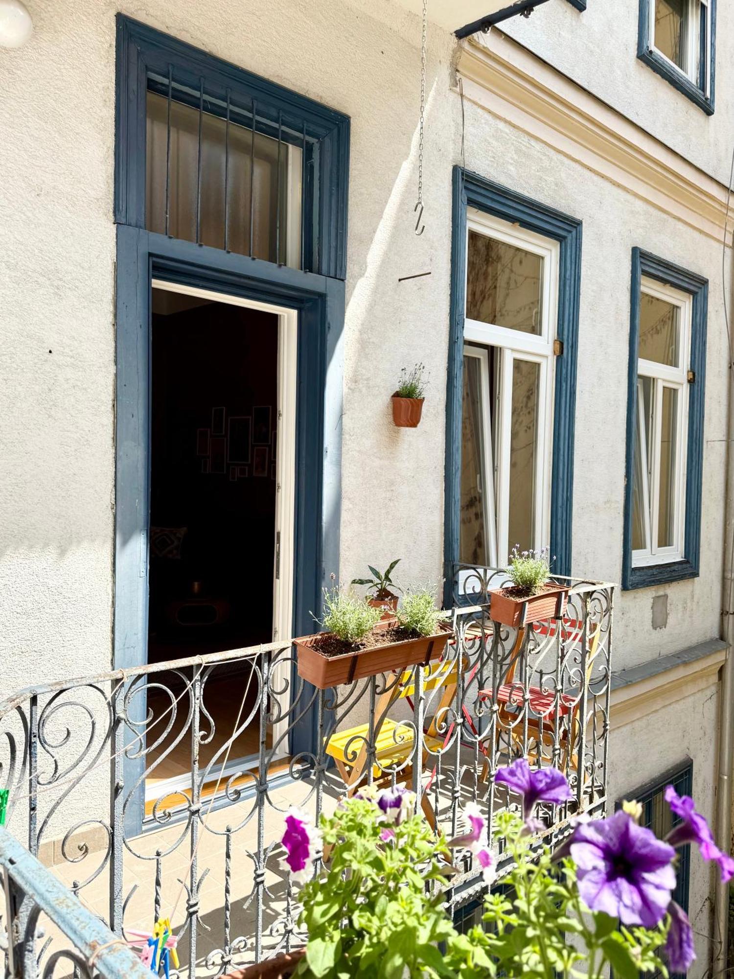 Apartment Churri Downtown - With Garage Budapest